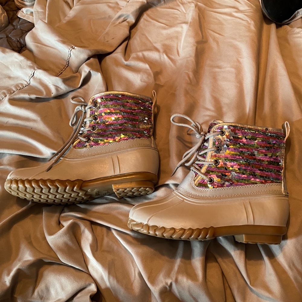 Olivia Miller Girl Duck Boots Size 1 - New Without Tags